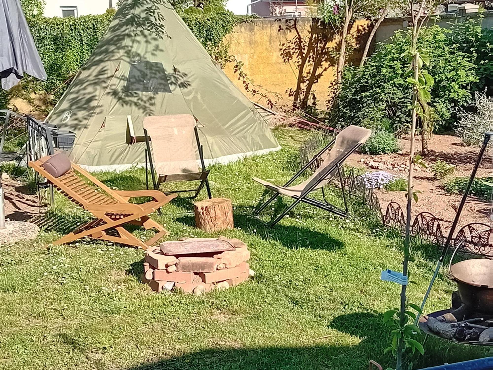 Camping Under The Walnut In Your Own Tent On A Shared Lot And Shared Bathroom Liubliana Exterior foto